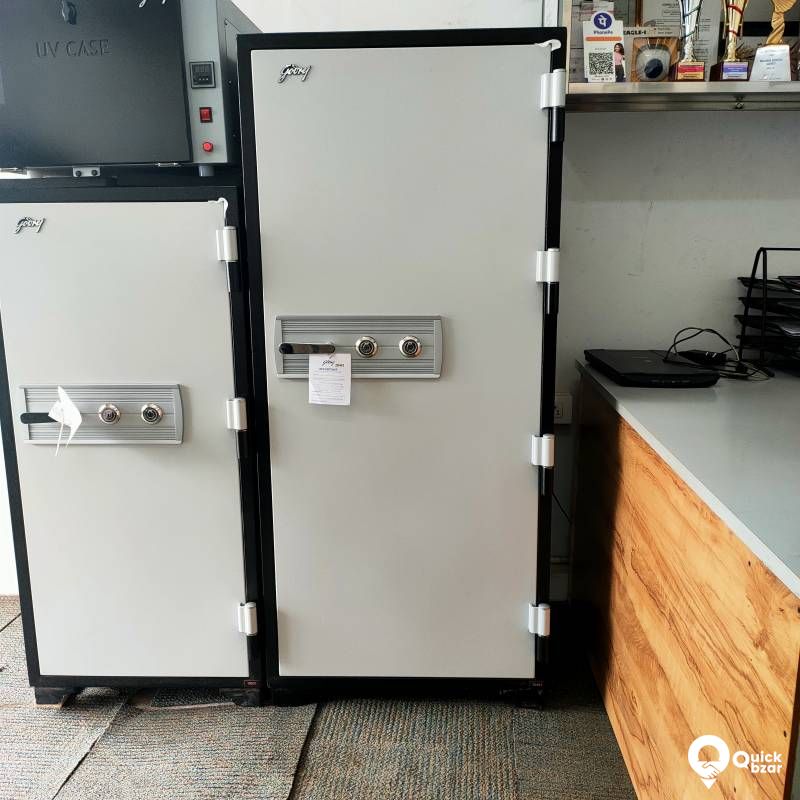 Home Safes & Lockers