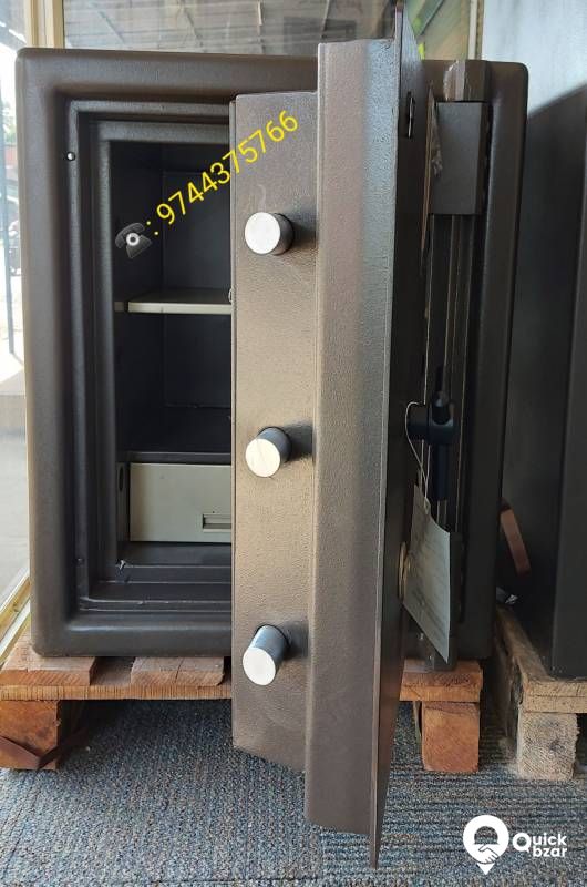 Home Safes & Lockers