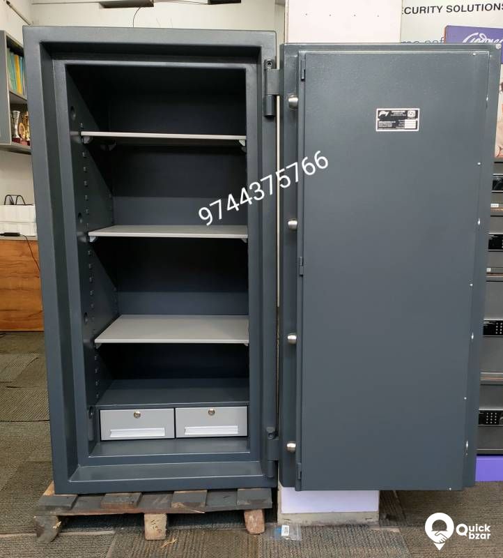 Home Safes & Lockers