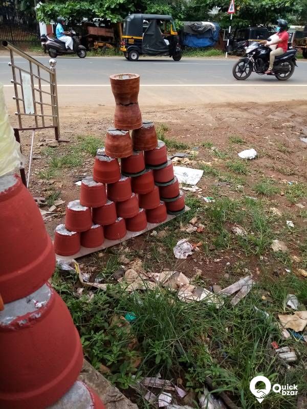 സിമന്റ് ചട്ടികൾ
